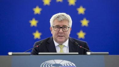 Ryszard_Czarnecki_a_member_of_the_European_Parliament_and_a_former_European_minister_of_Poland