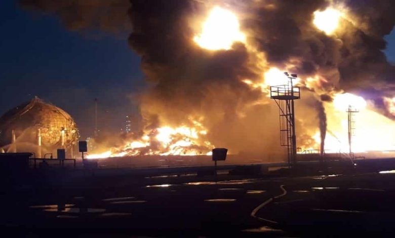 Major Fire Outbreak at Mahshahr Petrochemical Complex in Southwestern Iran