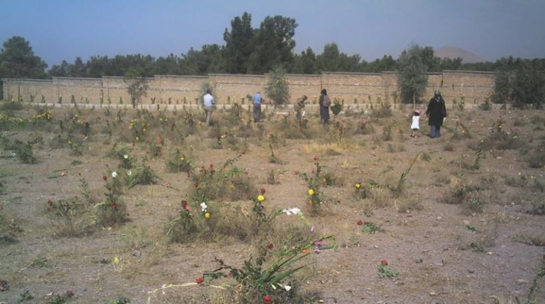 Iran: Regime’s New Measures To Destroy Evidence of 1988 Massacre in Khavaran