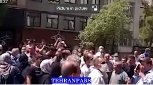 Merchants and Shopkeepers Protest Downward Spiral of Rial and Rampant Increase in Taxes, Demonstrate in Tehran and Arak