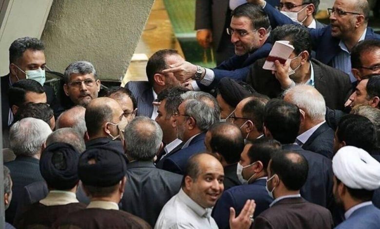 Regime’s Executive and Legislative Branches at Loggerheads Amid Iran’s Revolution