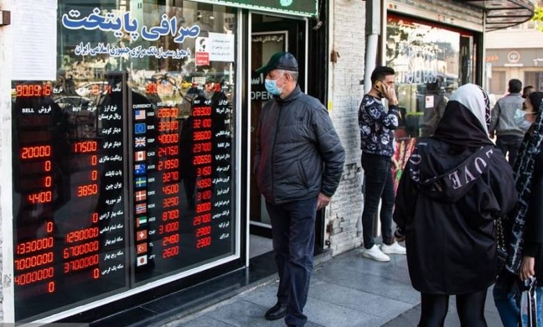 Raisi Blames Iran’s Economic Turmoil on the Dollar, Orders New Institution