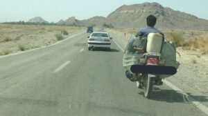 Risking Life for Bread: The Harsh Reality of Fuel Porters in Iran’s Sistan and Baluchestan