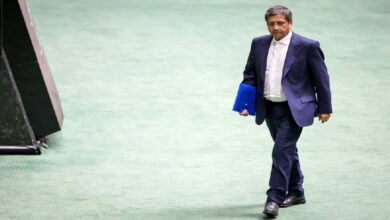 Rival Factions in Iran Clash Over Economy Minister’s Fate Amid Economic Collapse