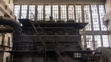 Iran’s Economy in Freefall: Parliament and State Officials Acknowledge Crisis Across Key Sectors