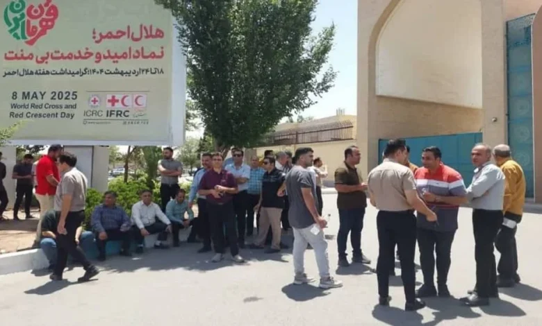 Economic Collapse and Corruption Fuel Iran Protests