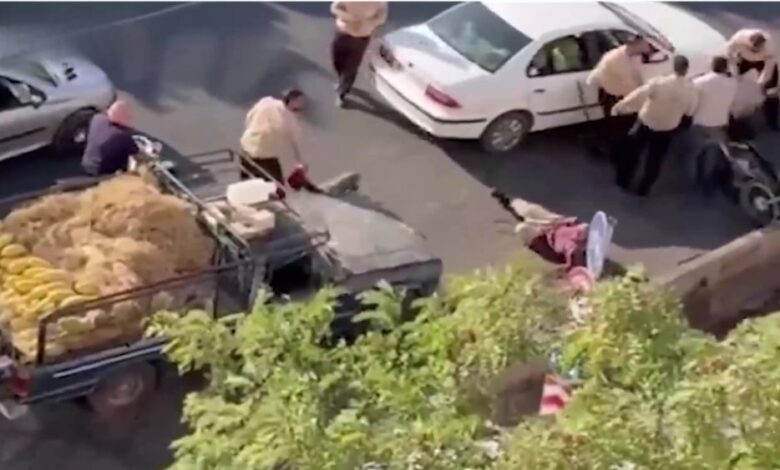 Violence Against Vendors in Qazvin Exposes Iranian Regime’s Fear of a Starving Populace