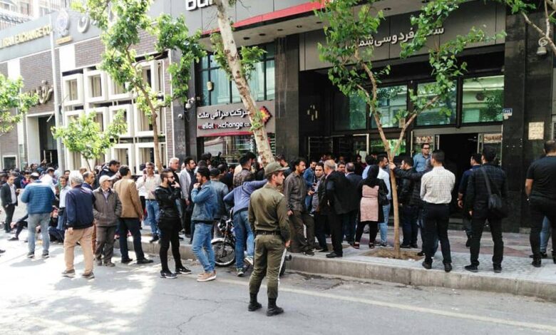 Iran’s “Most Perilous” 20 Years: Cabinet Turmoil Deepens Amid Currency Slide and Smog Crisis