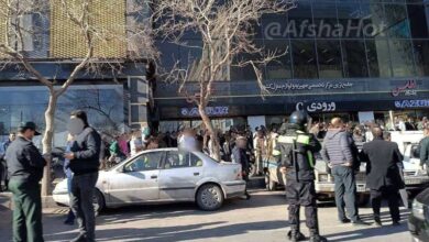 Iran Uprising Day 4: Protesters Storm Governorate in Fasa as Nationwide Bazaar Strikes Paralyze Regime’s Economy