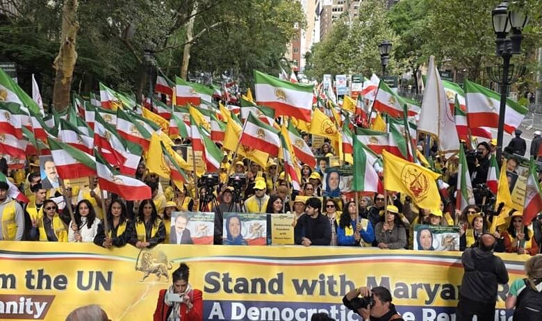 New York Rally Rejects Tehran’s Rule and Backs Democratic Change as Pezeshkian Addresses UN