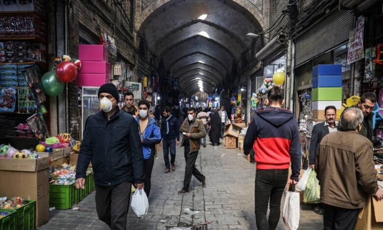 Retiree Protests in Iran Spread as Dollar Hits 271,000, Nursing Crisis Deepens and Oil Minister Resigns